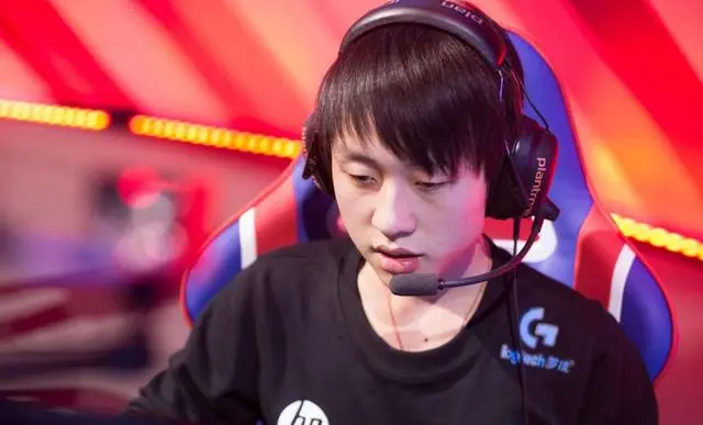 AYX SPORTS skt主教练kkoma 