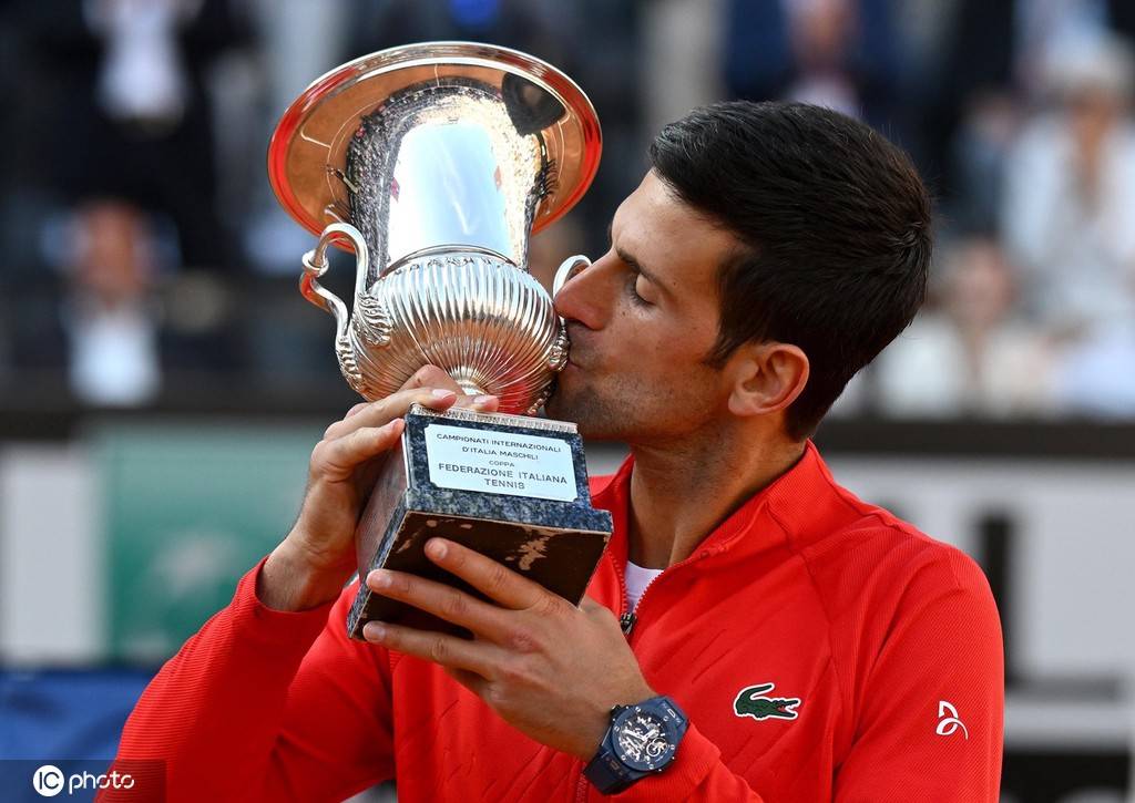 爱游戏体育平台包含德约科维奇与40激战独行侠分钟，险胜胜负难料！，Rookie焦点对战气势如虹延续的词条