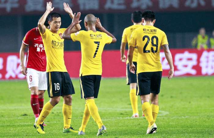 爱游戏AYX关于浙江稠州内部会议纪要流出——今夜外线爆发，亚冠使命明确，阵容厚度经受考验的信息