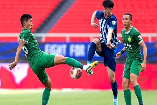 爱游戏官方正版APP关于武汉三镇迎中超关键赛，赛前完成体检，目标明确，身体对抗强度拉满的信息